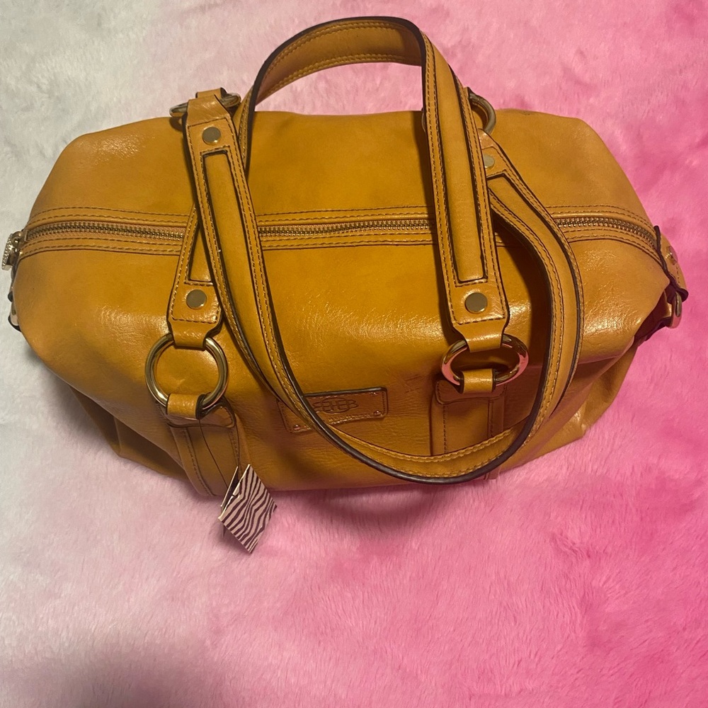 SOLD!! | y2k duffle bag